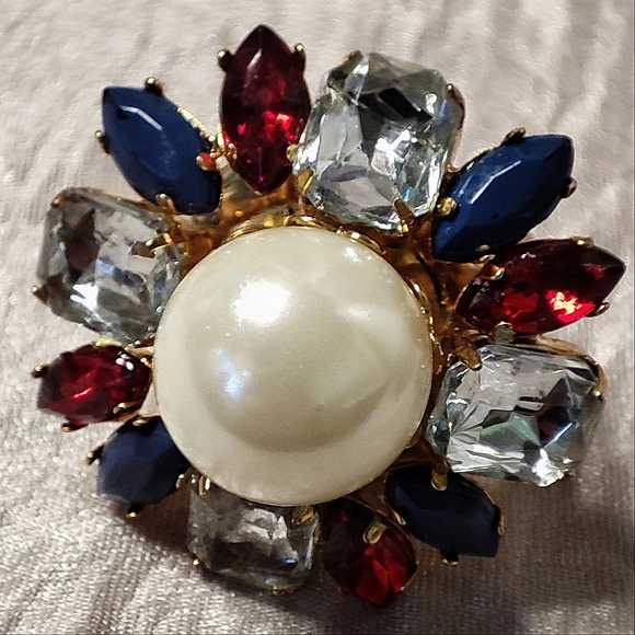 SCAASI CN Clear Rhinestone Red Blue Gold Tone Large Faux Pearl Cocktail Ring 9 - Picture 7 of 9